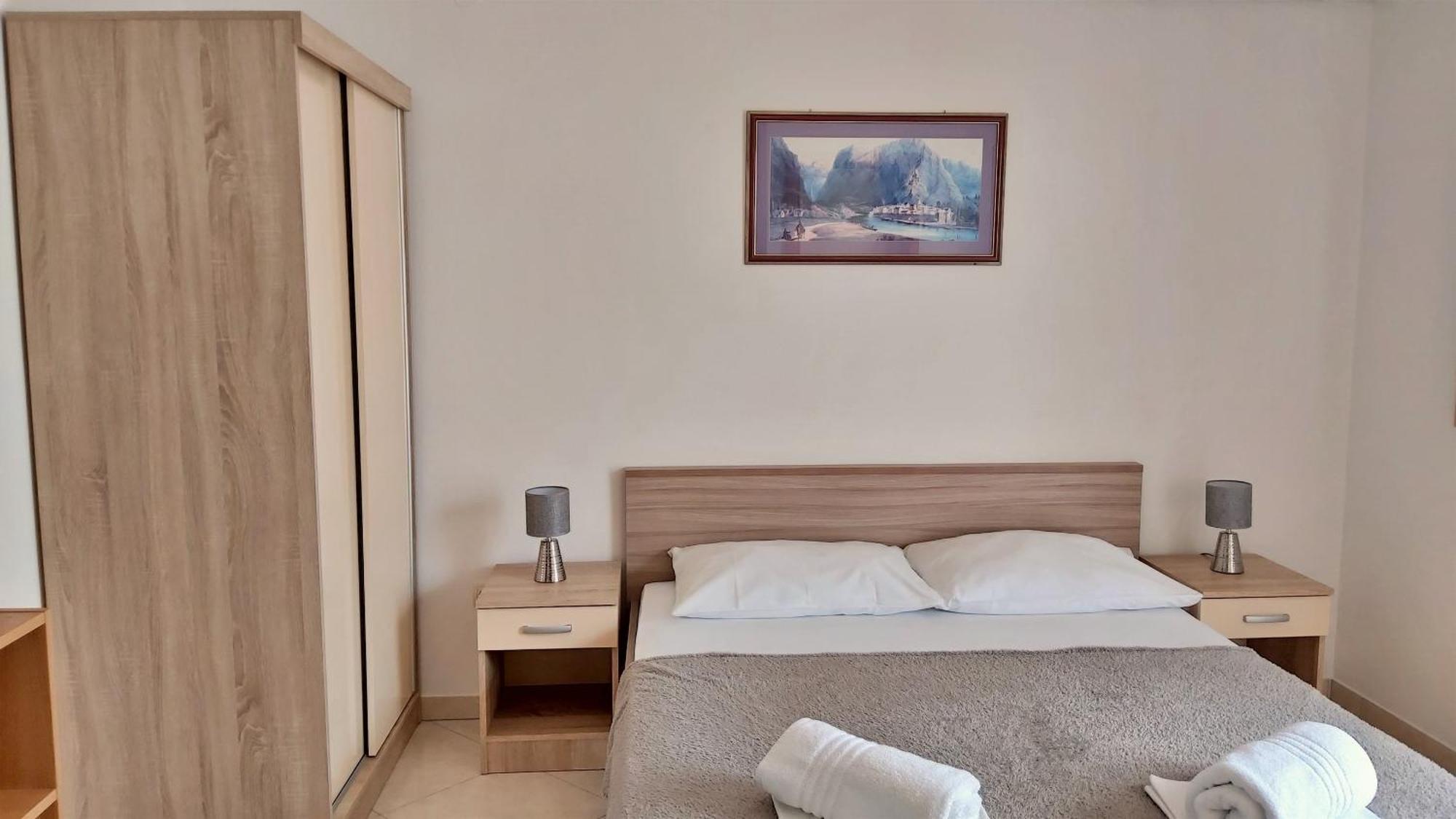 אומיס Apartments Nemira מראה חיצוני תמונה